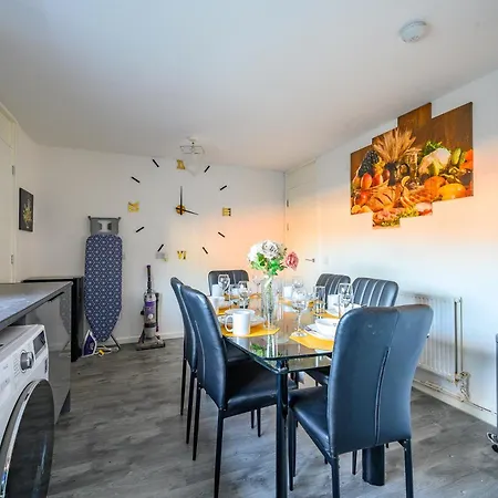 -rcgs- For Your Relaxed, Cosy Stay, Free Parking Rum i privatbostad