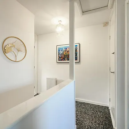 -rcgs- For Your Relaxed, Cosy Stay, Free Parking Лідс