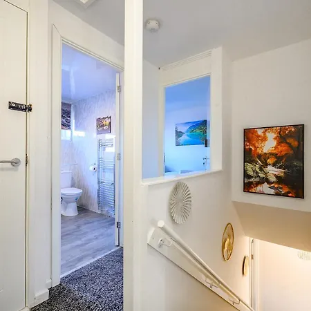 -rcgs- For Your Relaxed, Cosy Stay, Free Parking * Лідс