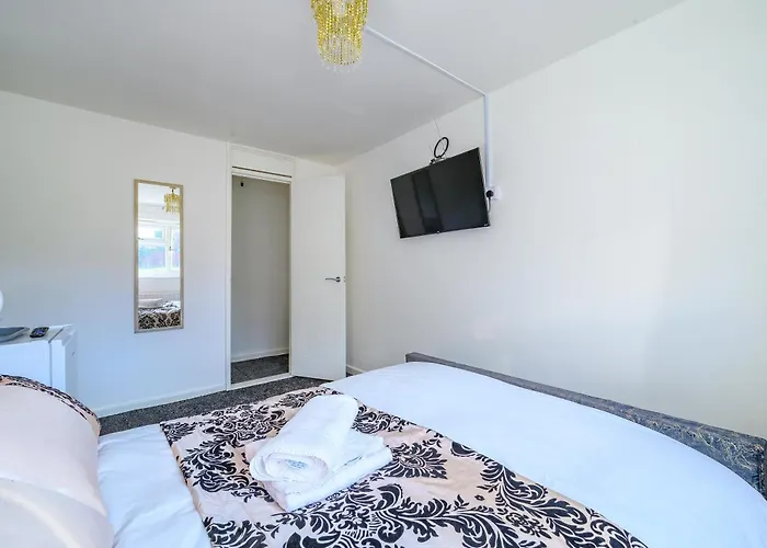 Homestay -rcgs- For Your Relaxed, Cosy Stay, Free Parking *