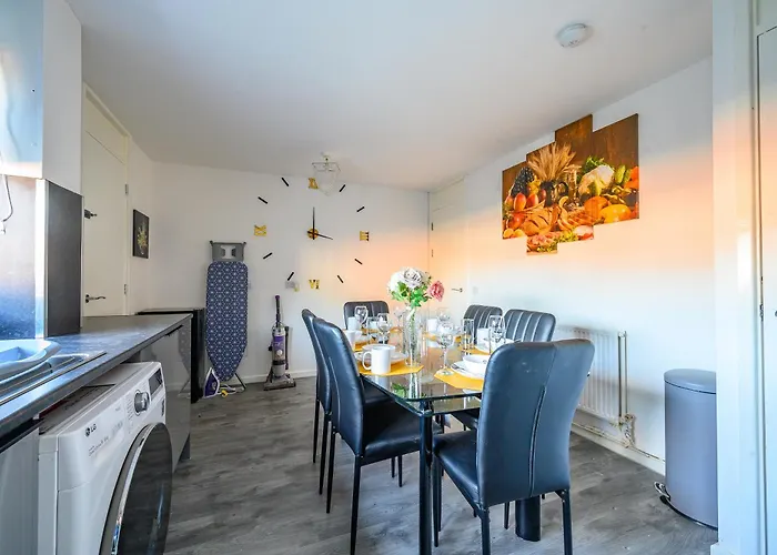 -rcgs- For Your Relaxed, Cosy Stay, Free Parking Homestay